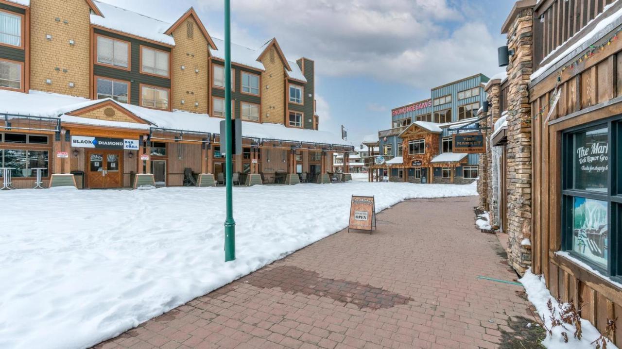 Nest On Perfection - Newly Renovated Ski In Ski Out Mountain View Condo Big White Zewnętrze zdjęcie